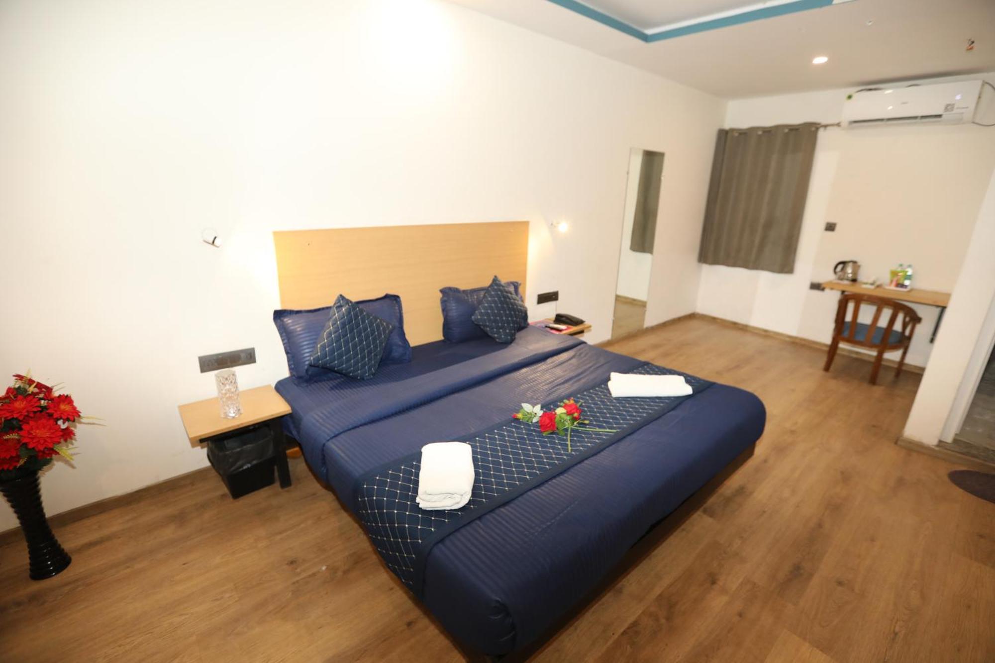 Hotel Noida Grand Sec 58 外观 照片
