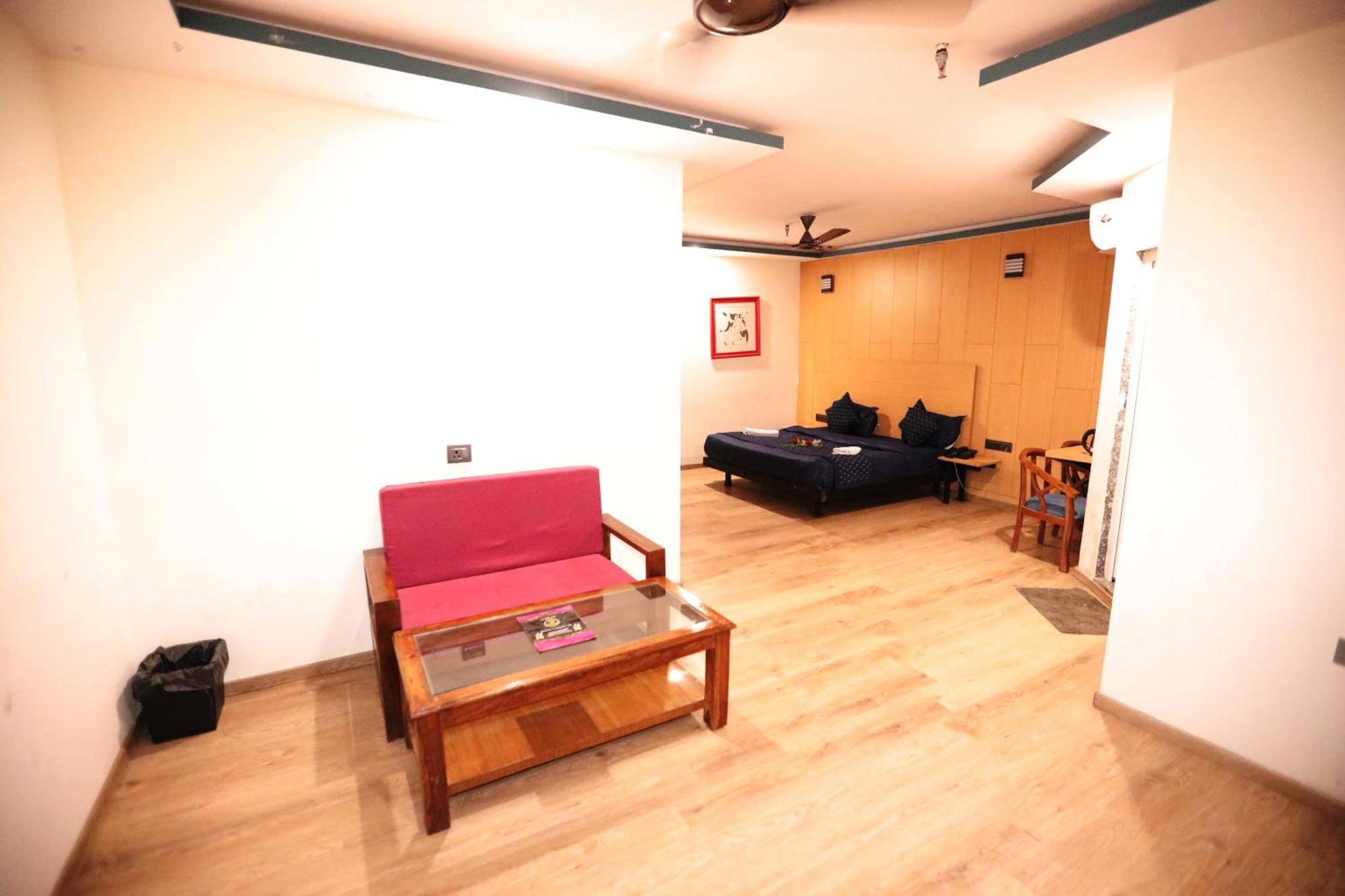 Hotel Noida Grand Sec 58 外观 照片
