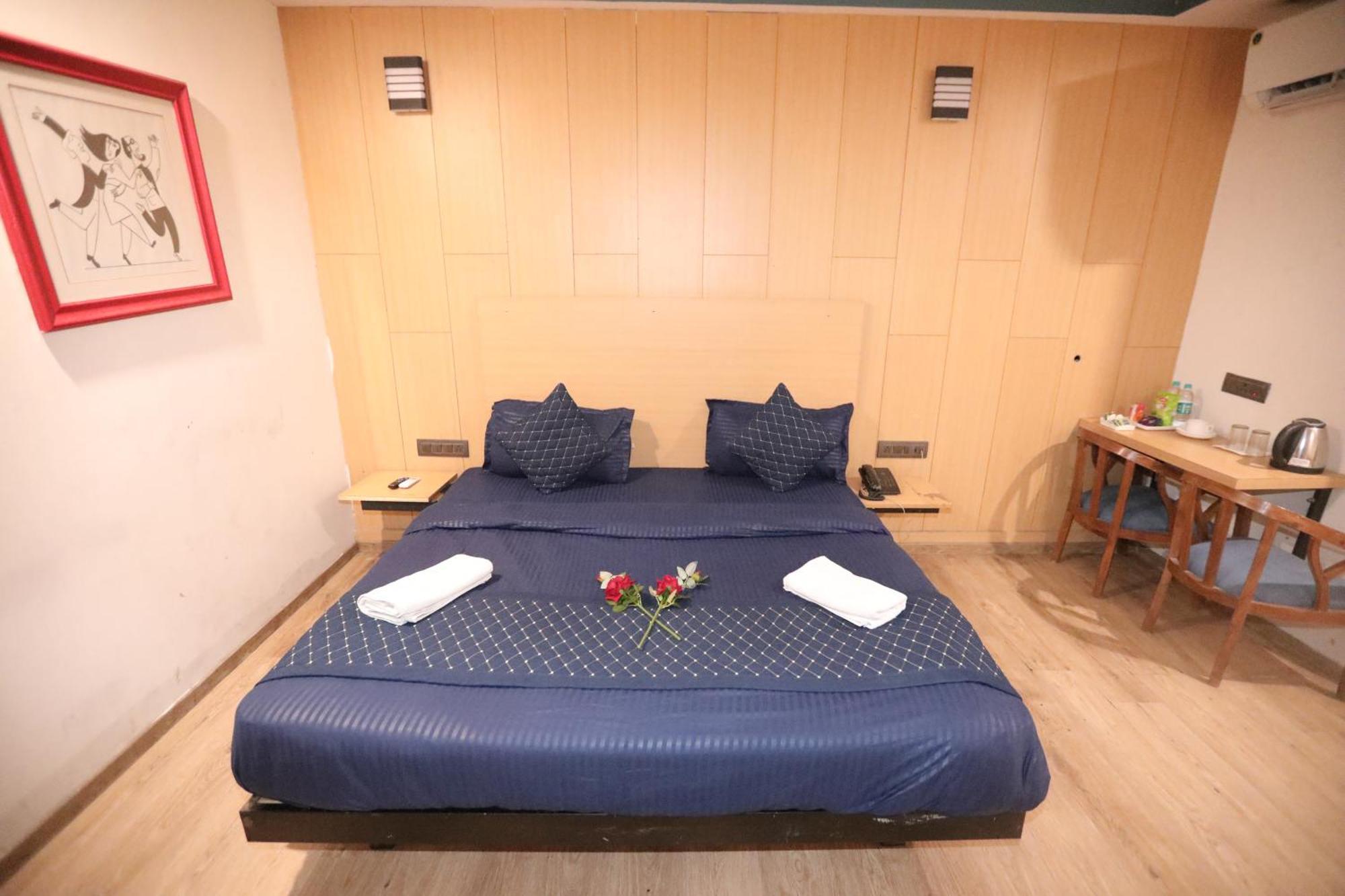 Hotel Noida Grand Sec 58 外观 照片
